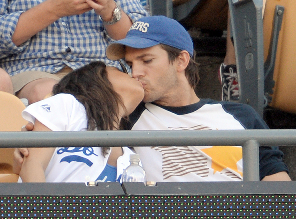 Mila Kunis, Ashton Kutcher Mila Kunis, Ashton Kutcher